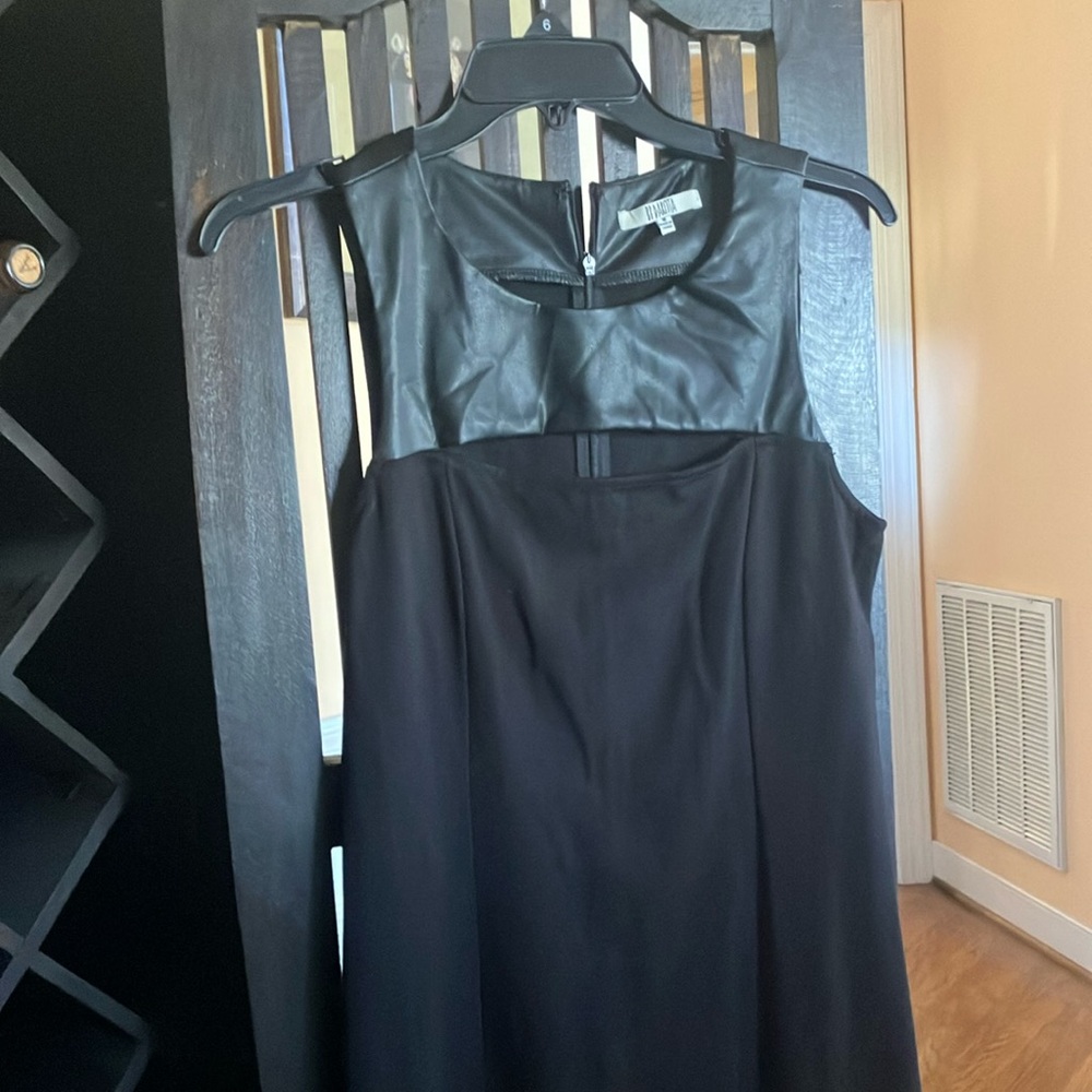 Elegant Black Sleeveless Dress